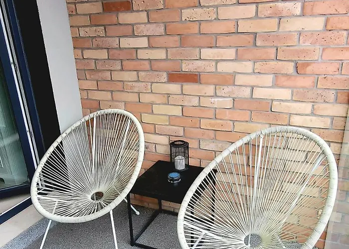 Kaya De Luxe 2 Z Basenem